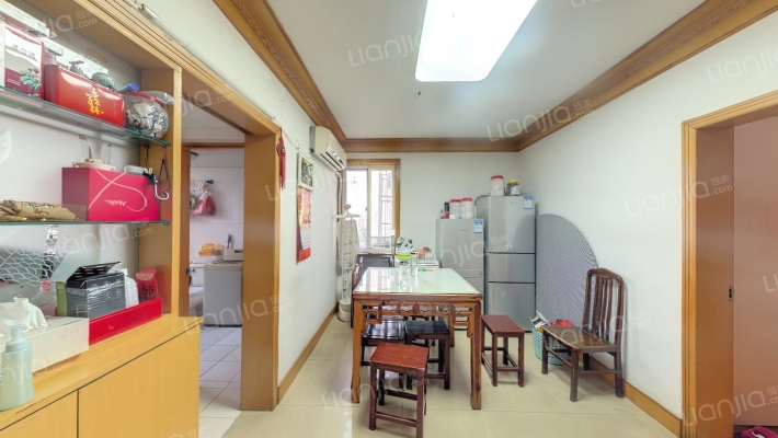 桃坞路服饰城二手房实景图