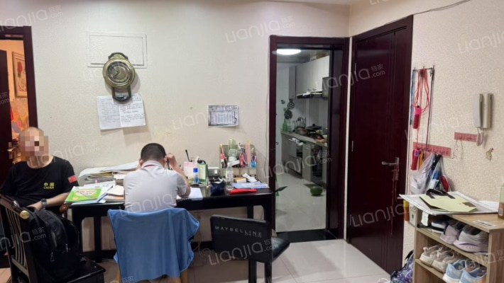 房本满五年，南北通透的三居两卫，好楼层，好户型。-餐厅