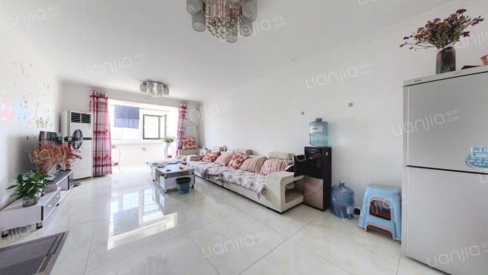 沿湖小区二手房实景图