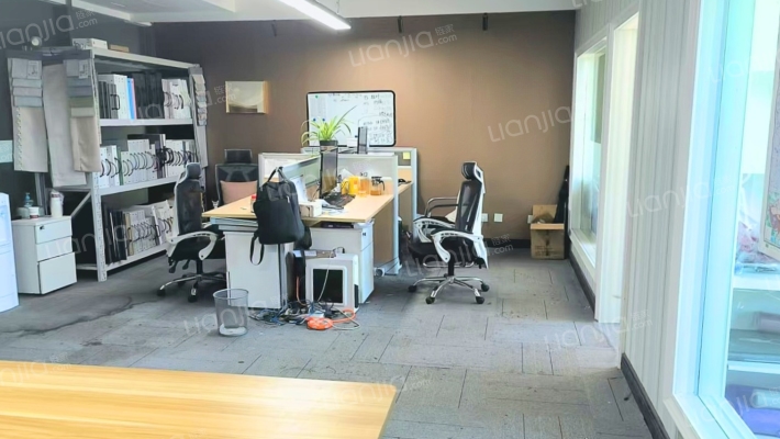 金昌中央大厦二手房实景图