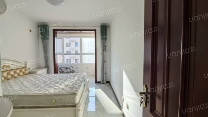 水岸花城 2室1厅 南 北-卧室A