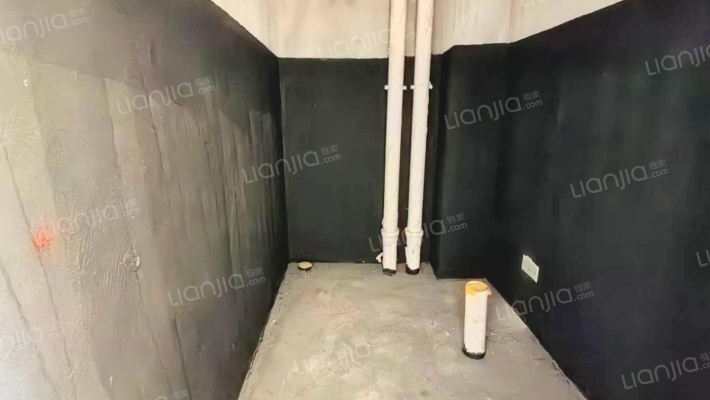 临着范阳主路，交通出行方便，好楼层，采光视野好。-卫生间