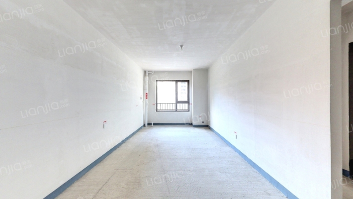 中海铂悦府三期二手房实景图