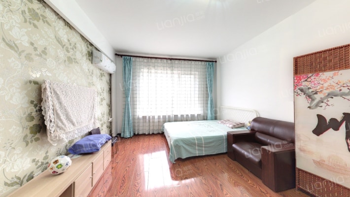 朗香小镇二手房实景图