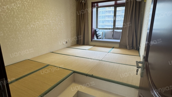 御景园南北通透大三居，三室两厅两卫-书房