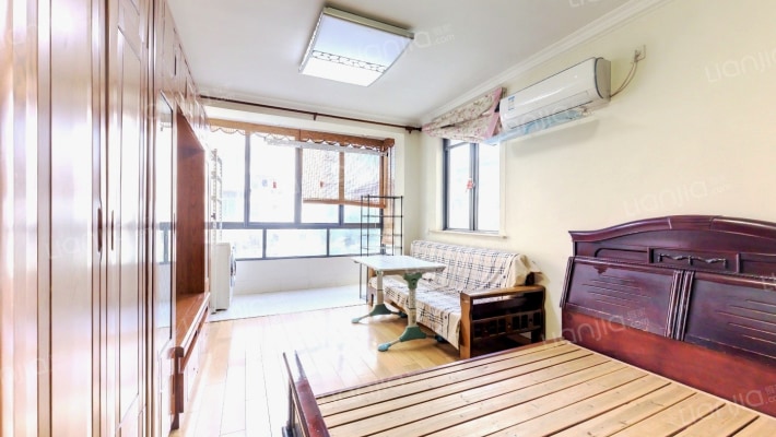 梅园三街坊二手房实景图