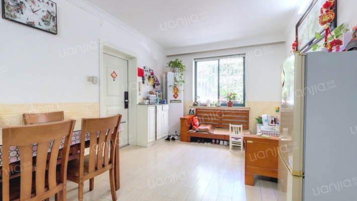 银翔新村二手房实景图