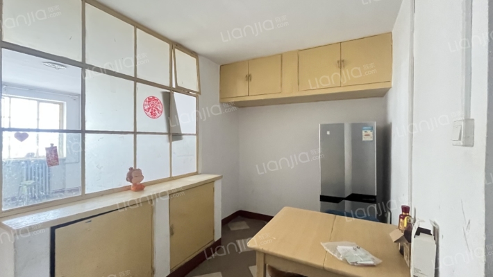 铁道部建厂局家属楼 中间楼层 采光无遮挡-餐厅