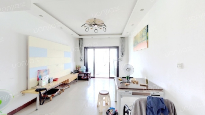 水岸名宅二手房实景图