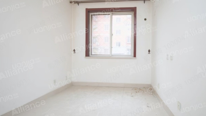 华福佳缘小区 低楼层 采光好 房主诚心出售-卧室A