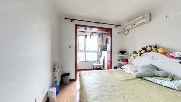 六里桥家园二手房实景图