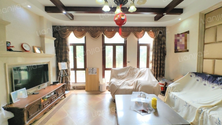 保利国际高尔夫花园英格兰堡(红谷滩)二手房实景图