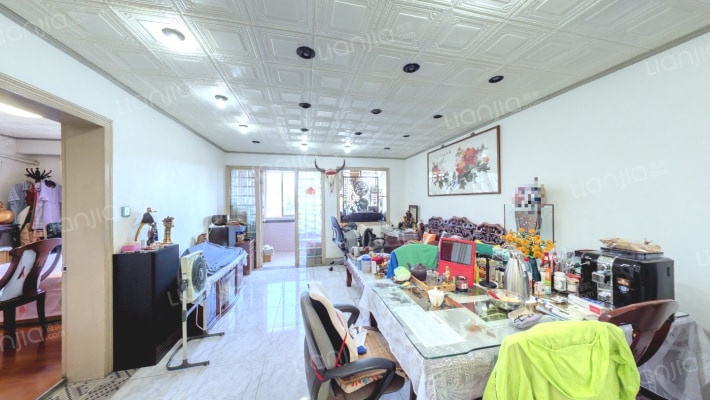 瑞丽新村二手房实景图