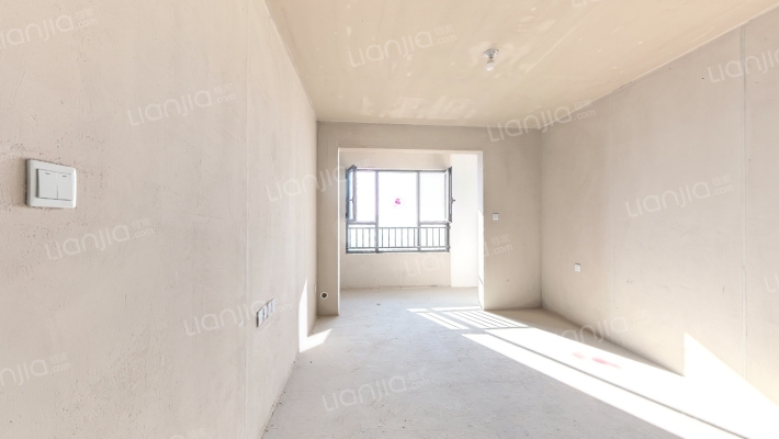 保利和悦华锦二手房实景图