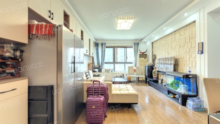 青扬十街二手房实景图