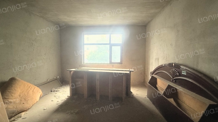 华泰豪庭二手房实景图