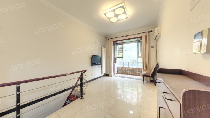 东贸国际二手房实景图