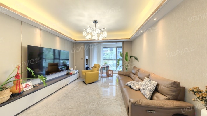 济高云栖府二手房实景图