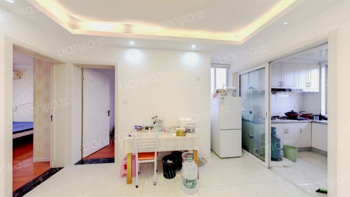 君巫路一百九十弄1号二手房实景图