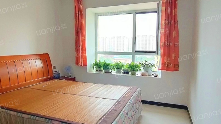 在公园里的房子，环境优美，交通便利，梦幻的感觉！-卧室A