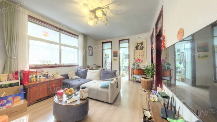 服装厂家属院二手房实景图