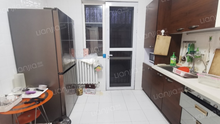 70年大产权，房证满二，次新房，通勤北京，交通方便。-厨房