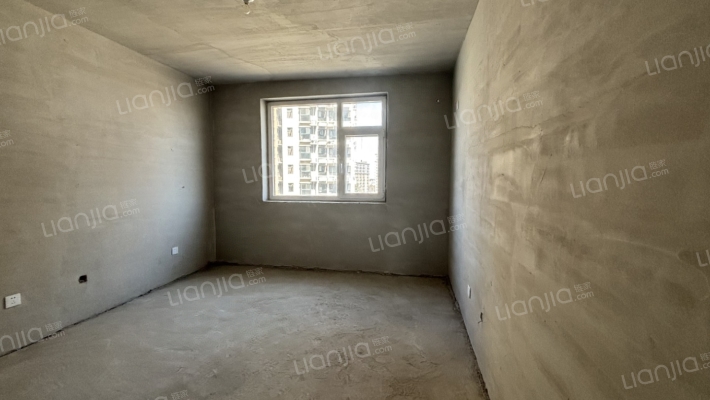 中低楼层 毛坯大三居 地理位置优越交通便利-卧室B