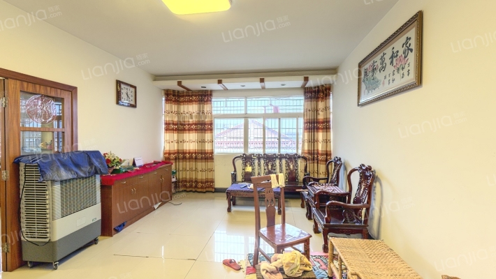 后喻江路二手房实景图