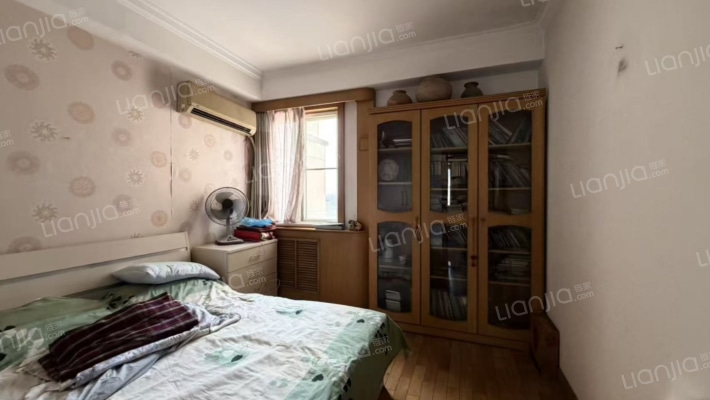 新安小区 3室2厅 南 北-卧室A