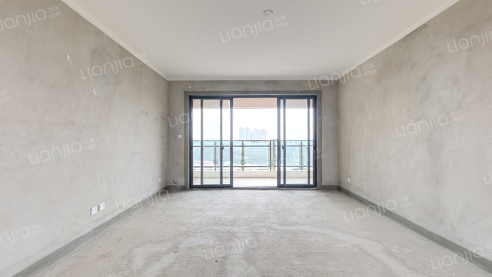 温莎堡二手房实景图