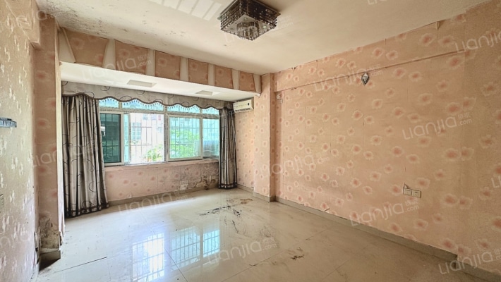 海南港航管理局宿舍二手房实景图