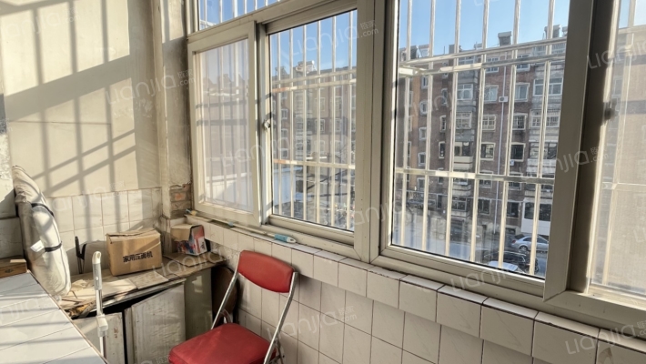 铁道部建厂局家属院 范阳路 市政府-阳台