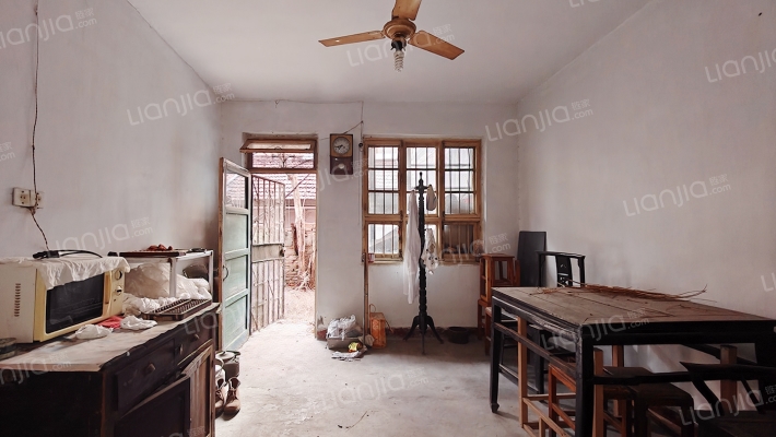 泰师附校家属院二手房实景图