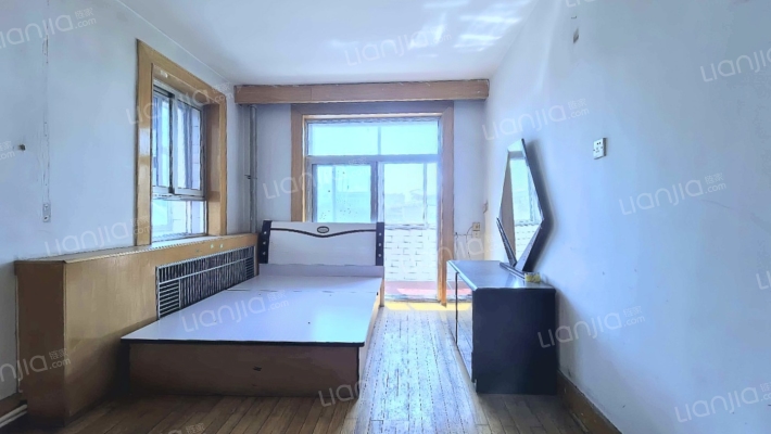 体院小区二手房实景图