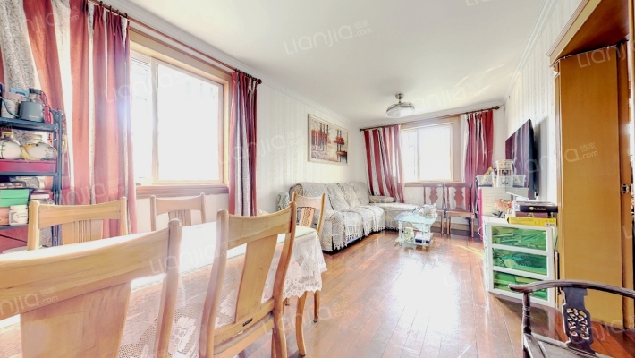 彭豪公寓二手房实景图