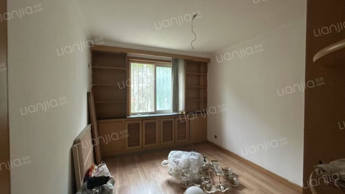 新安小区 3室2厅 南 北-卧室C