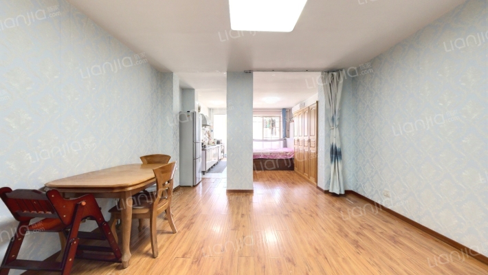 奶牛厂宿舍二手房实景图