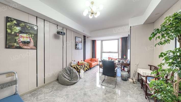 汇景发展环球中心二手房实景图