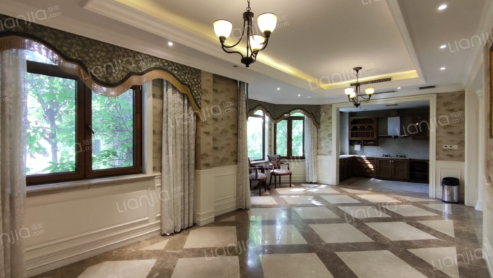 保利高尔夫花园二手房实景图