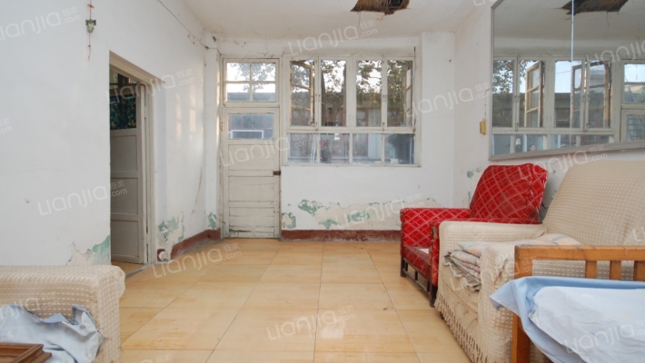 建功街二手房实景图