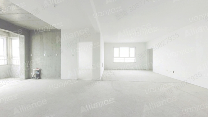 桃园区 高层带电梯 有车位 地下室 南北通透三居-餐厅