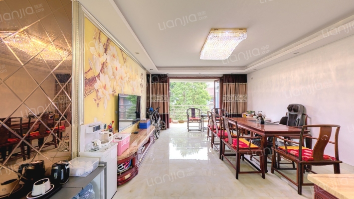 半岛别墅二手房实景图