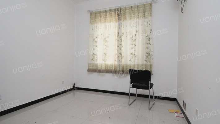 南北通透大户型洋房，采光好，视野好  带阁楼-卧室B