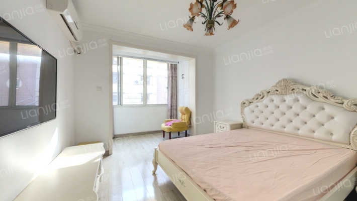 水电路1381弄二手房实景图