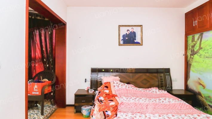 上江城，一线江景房，153平米，单价便宜  看房方便-卧室A