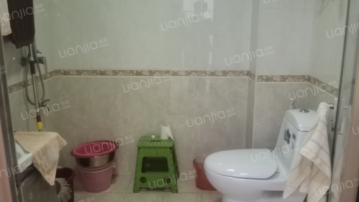 水岸花城 2室2厅 南 北-卫生间