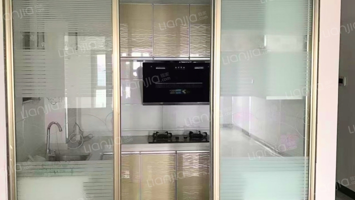 业主诚意出售 两居 采光好 视野开阔-厨房