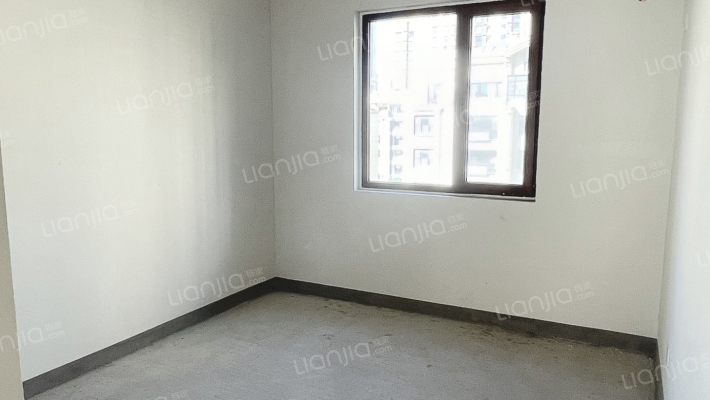 高铁新干线 3室1厅 南 北-卧室A