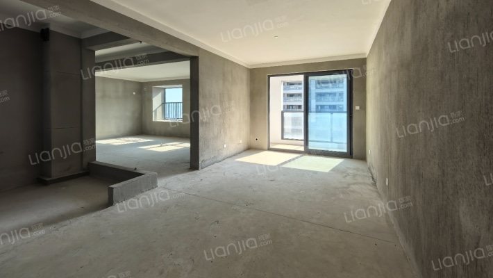 滨湾府二手房实景图