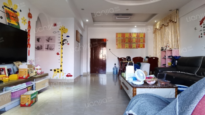 河畔广场二手房实景图